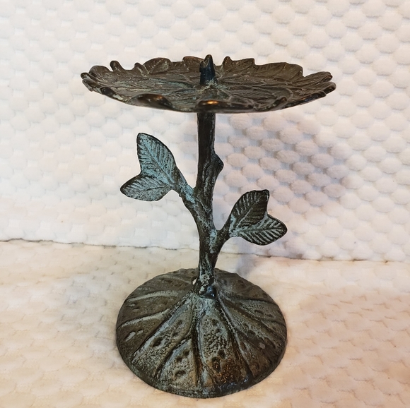 Heavy metal candle holder - Picture 2 of 6